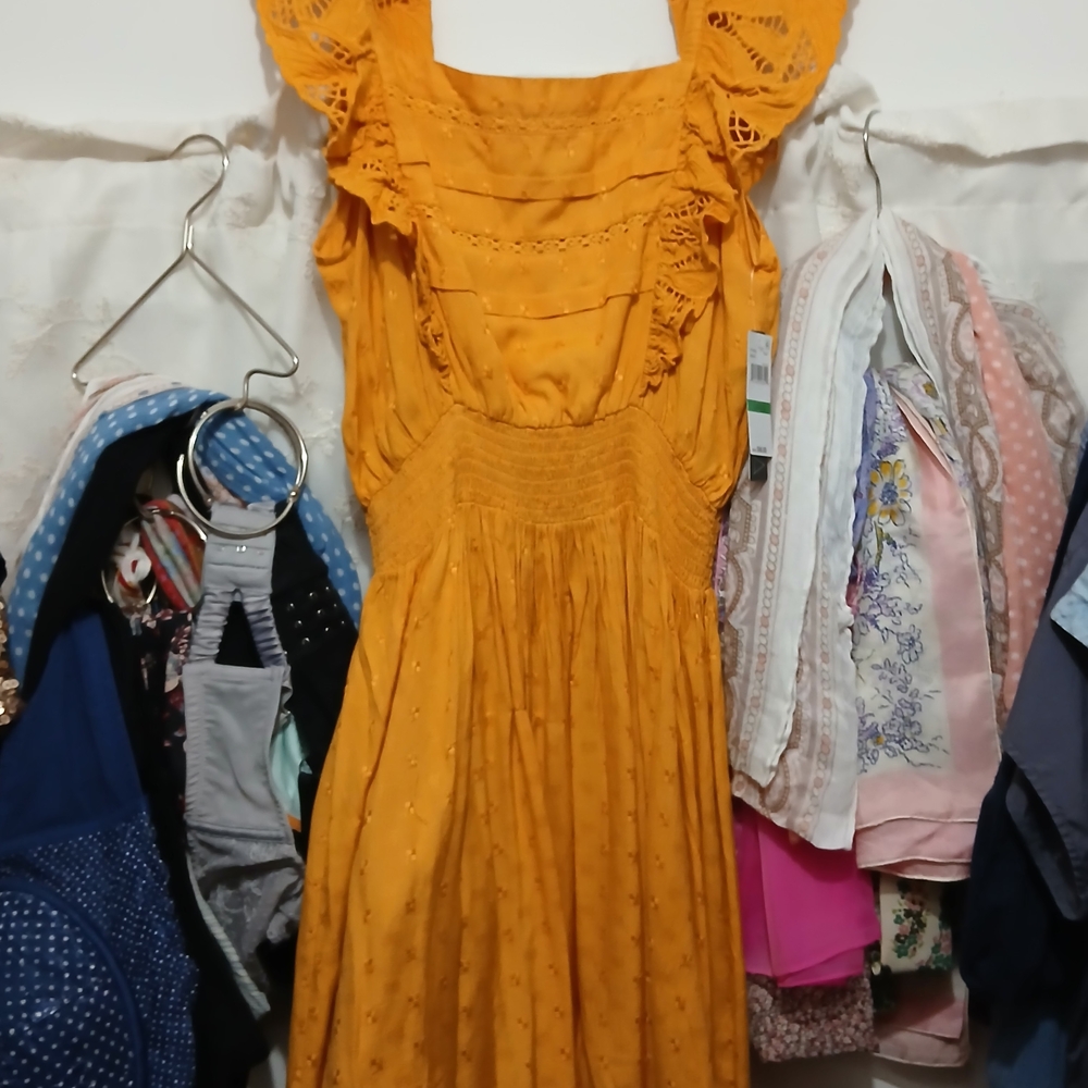NWT SOL Cover Up/ Dress Beautiful Detail